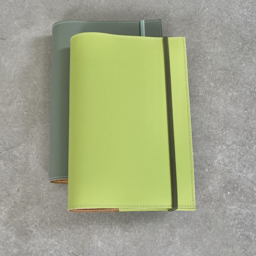Refillable journal clearance